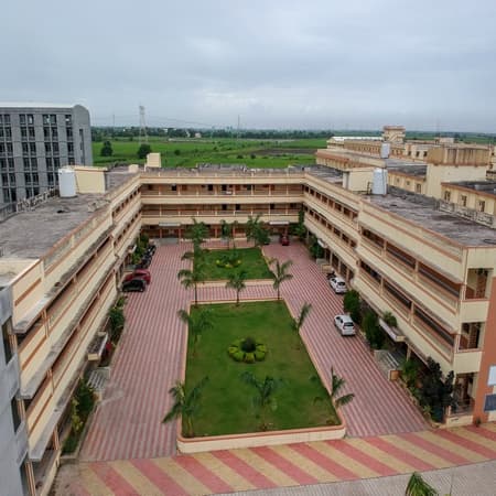 Vidyabharti Trust College Of Master in computer Application Surat Campus photo 3